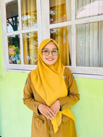 Mezi Indrayani, S.Pd